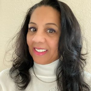 Meet your Posher, Veronica